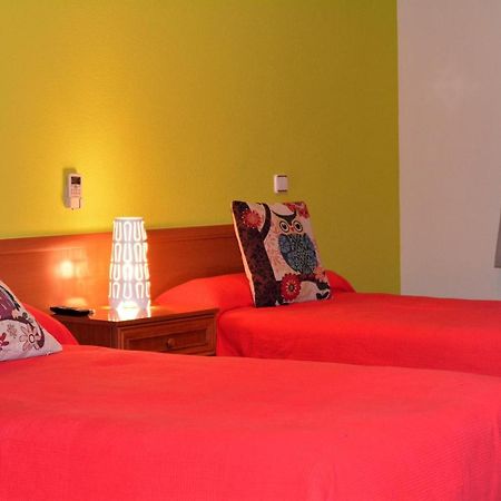 Hostal Gastrobar Carmelo Villarejo de Salvanés المظهر الخارجي الصورة