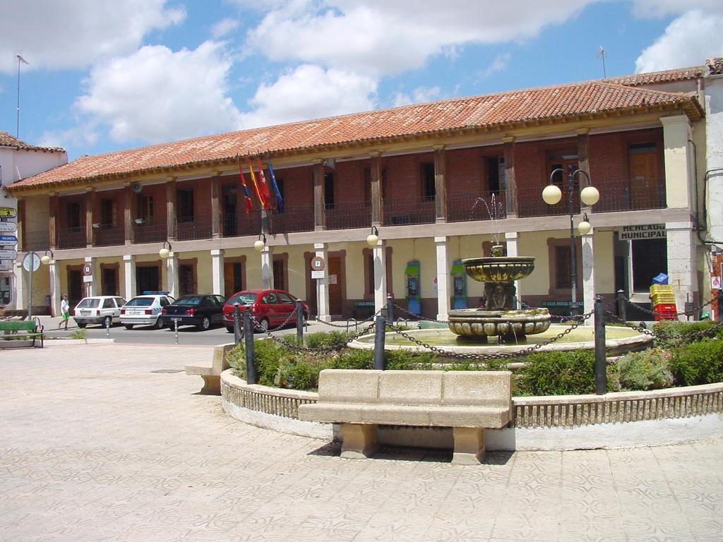 Hostal Gastrobar Carmelo Villarejo de Salvanés المظهر الخارجي الصورة